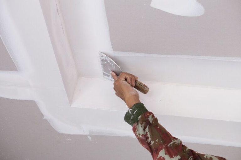 Drywall-Ceiling-Corner